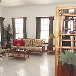 Cocotal Inn And Cabanas