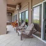Suite F101 Mara Laguna