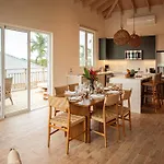Itz\'Ana Resort & Residences