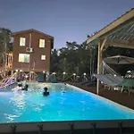 Howler Jungle Cabanas Belize