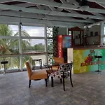 Bamboleo Inn