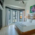 Diamante Beachfront Suites