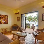 Robert\'S Grove Beach Resort