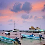 Casa Brisa Guest House