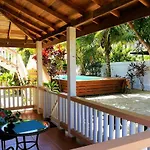 Dolce Cabana Waterfront Suites