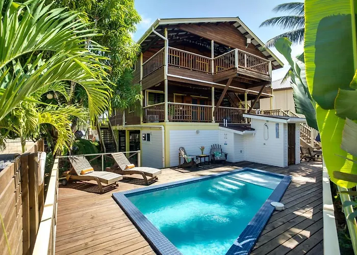 Driftwood Gardens Guesthouse