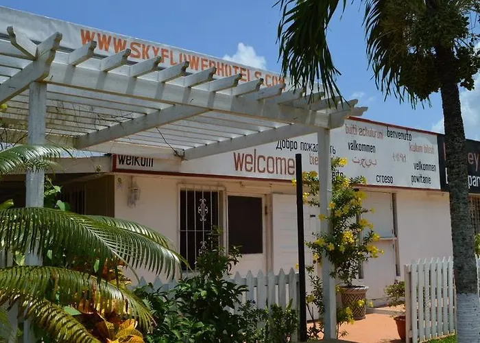 El Rey Hotel