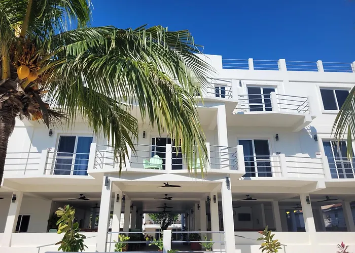 Ashton Court Belize