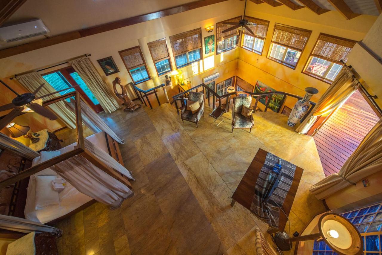 Chabil Mar - Guest Exclusive Boutique