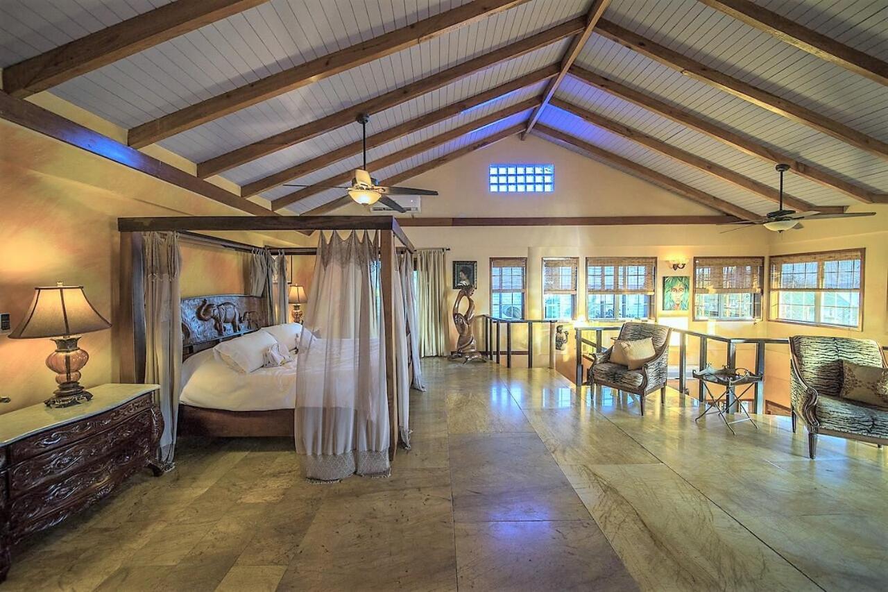 Resort Chabil Mar - Guest Exclusive Boutique