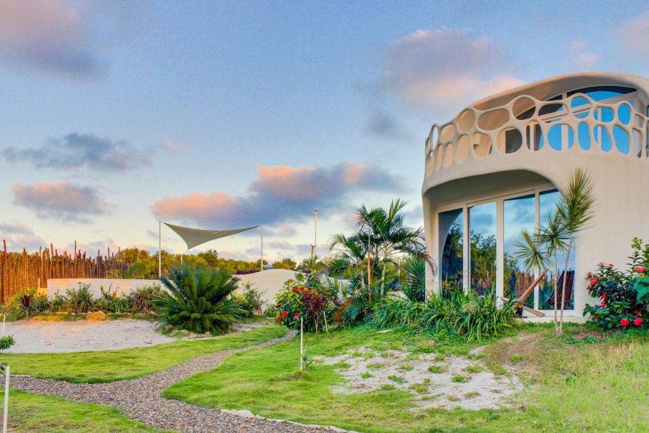 Swan Villa *