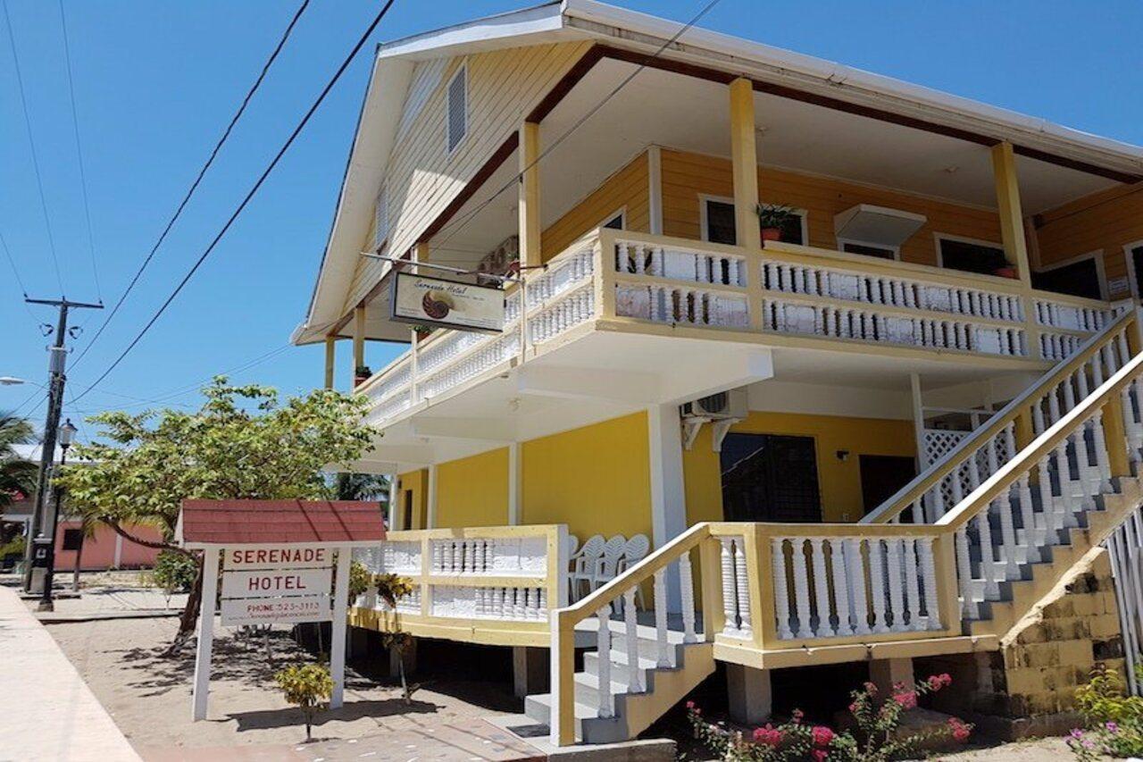 Hotel Serenade Placencia