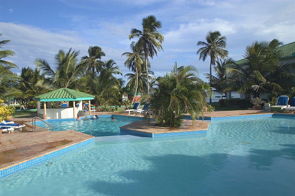 Hotel Banyan Bay 4*