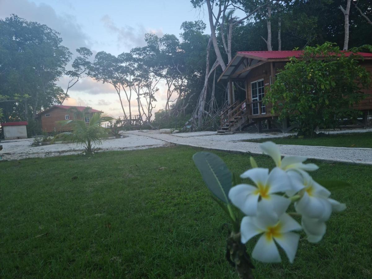Seaside Chateau 2* Belize City