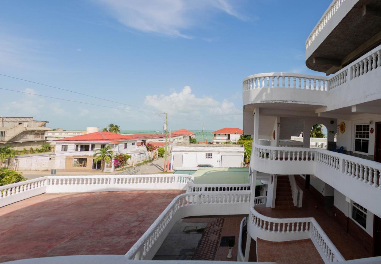 Palmas Hotel Corozal