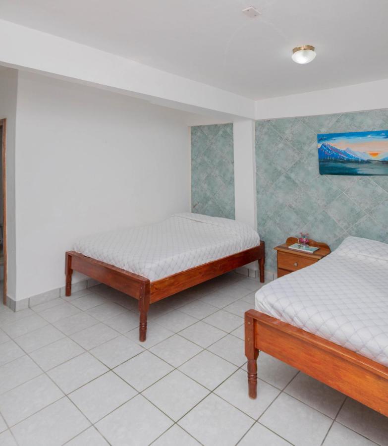 Palmas 2* Corozal