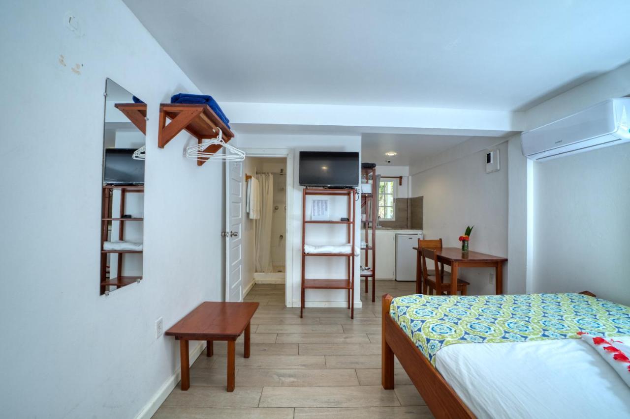 Placencia Villas Hotel 3*
