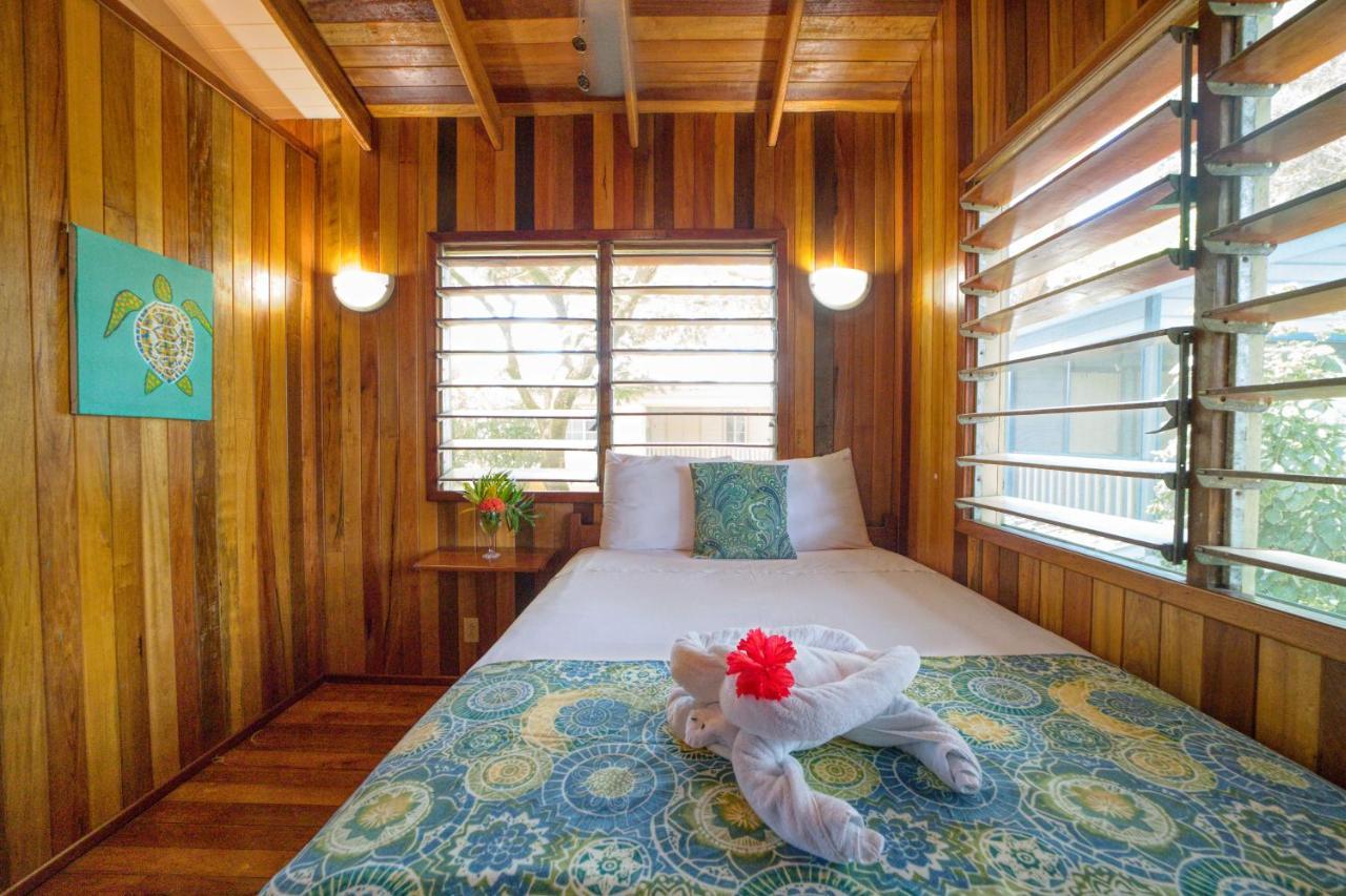 Placencia Villas 3*