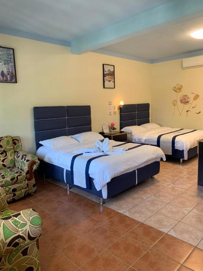 Sunshine View And Restaurant Corozal