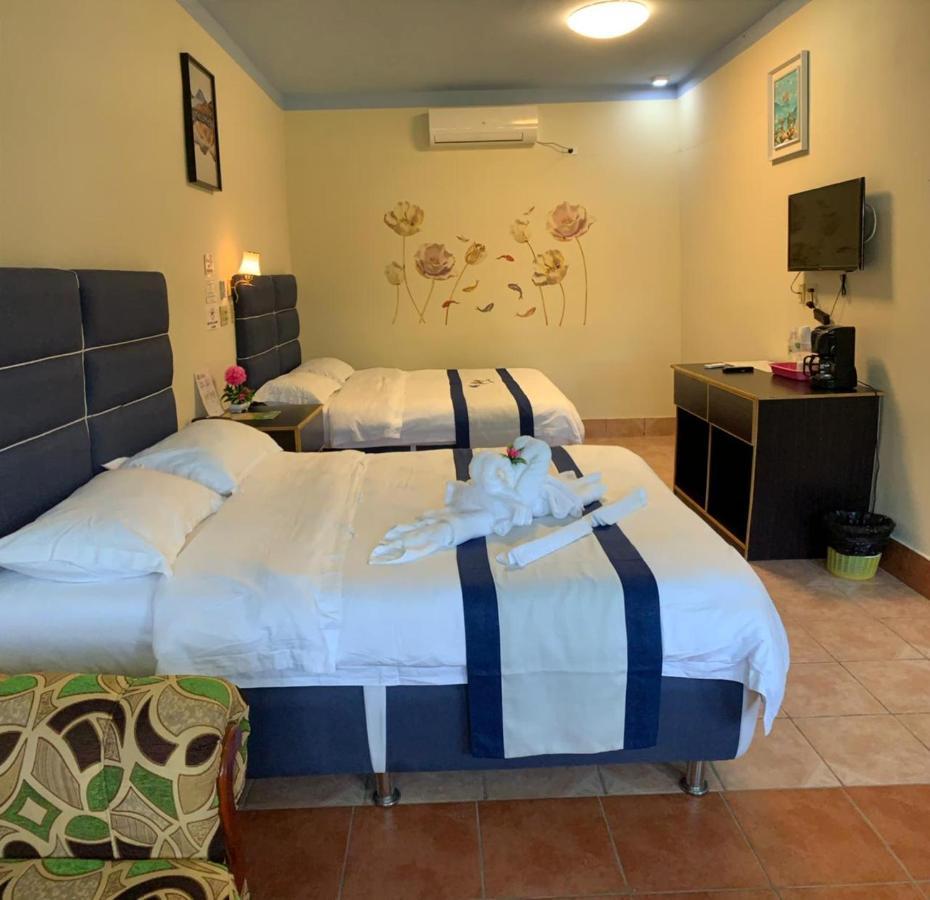 Sunshine View And Restaurant 5* Corozal