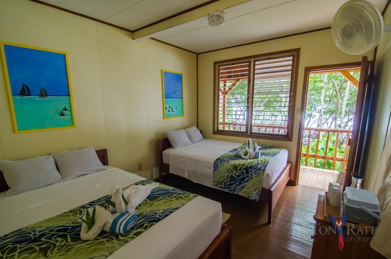 Pelican South Water Caye 4* Dangriga