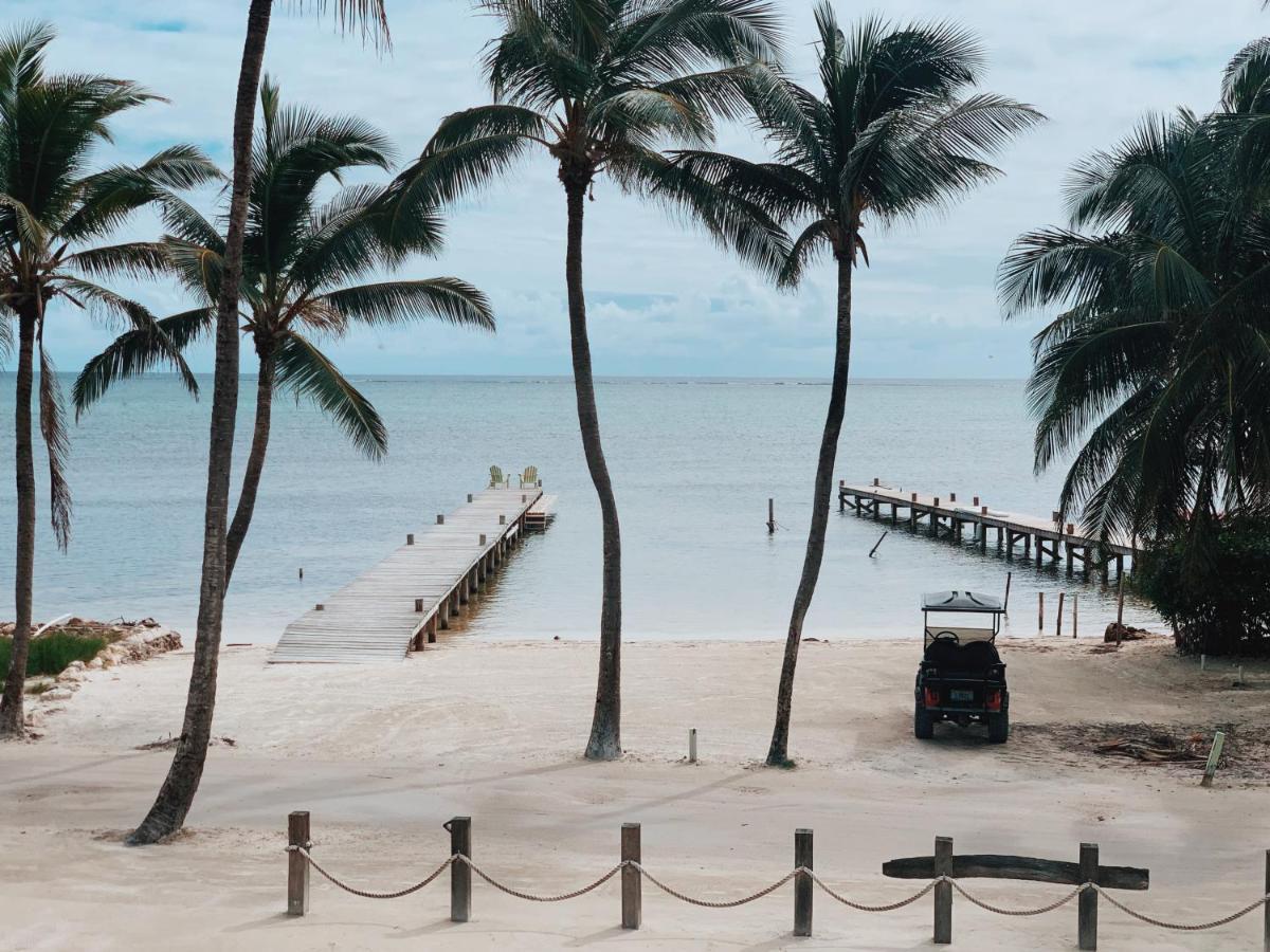 Caye Casa Hotel