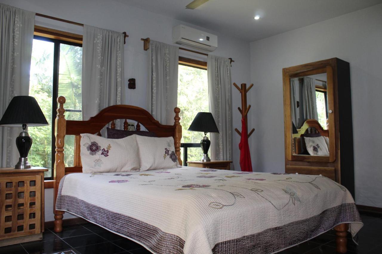 Calico Jack's Resort Sayab Camp