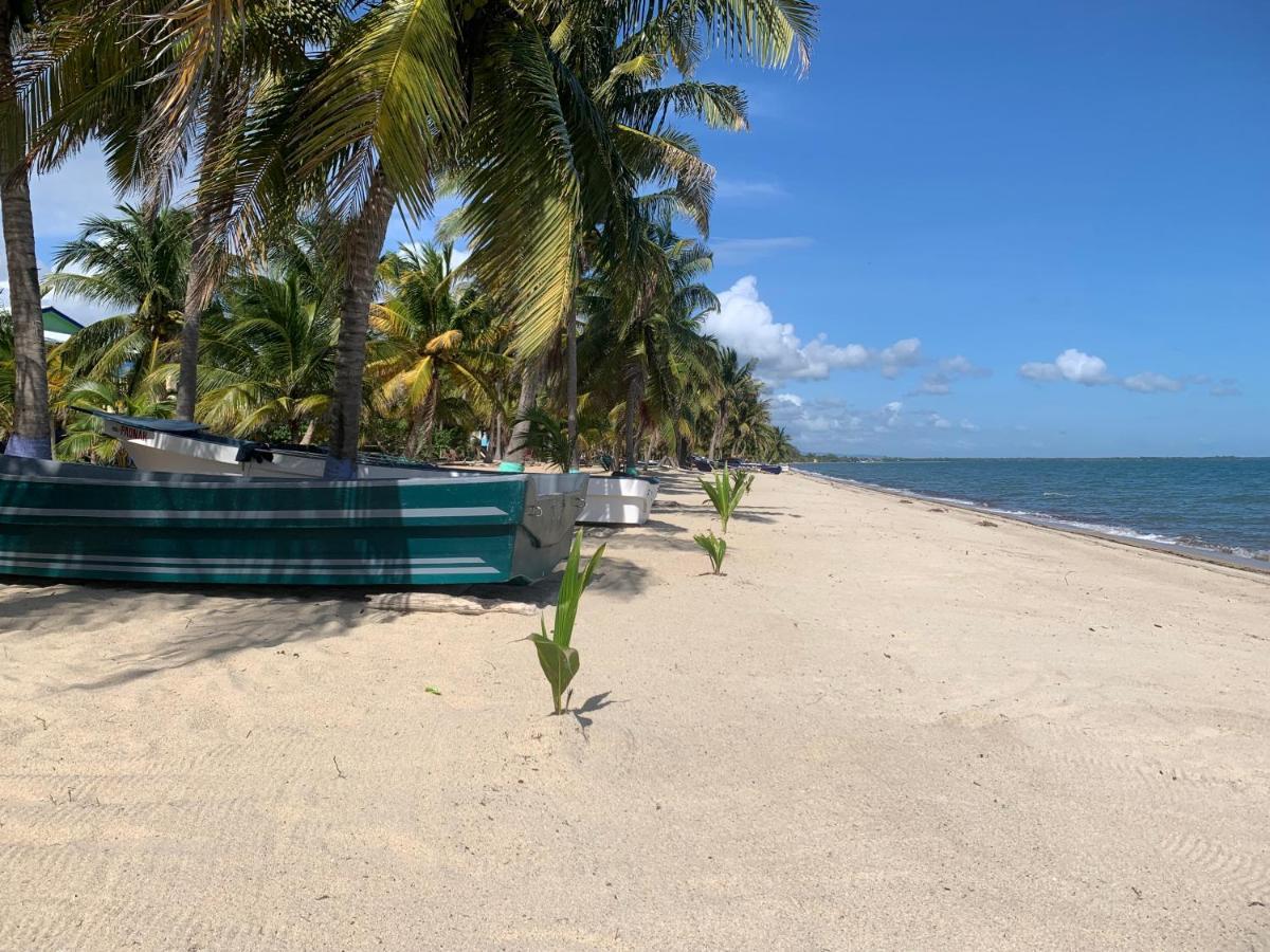 Guest house Seasons Belize