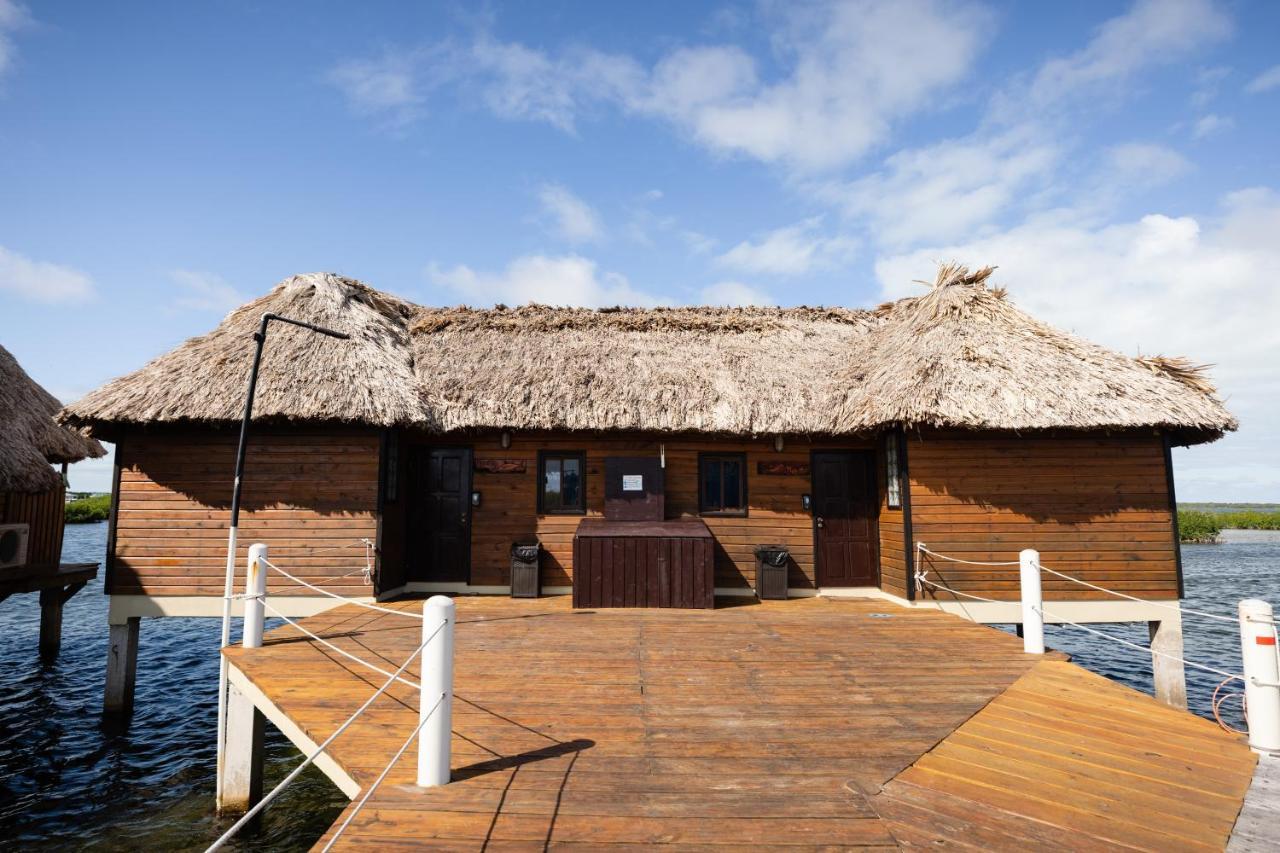 Lina Point Belize Overwater 2*