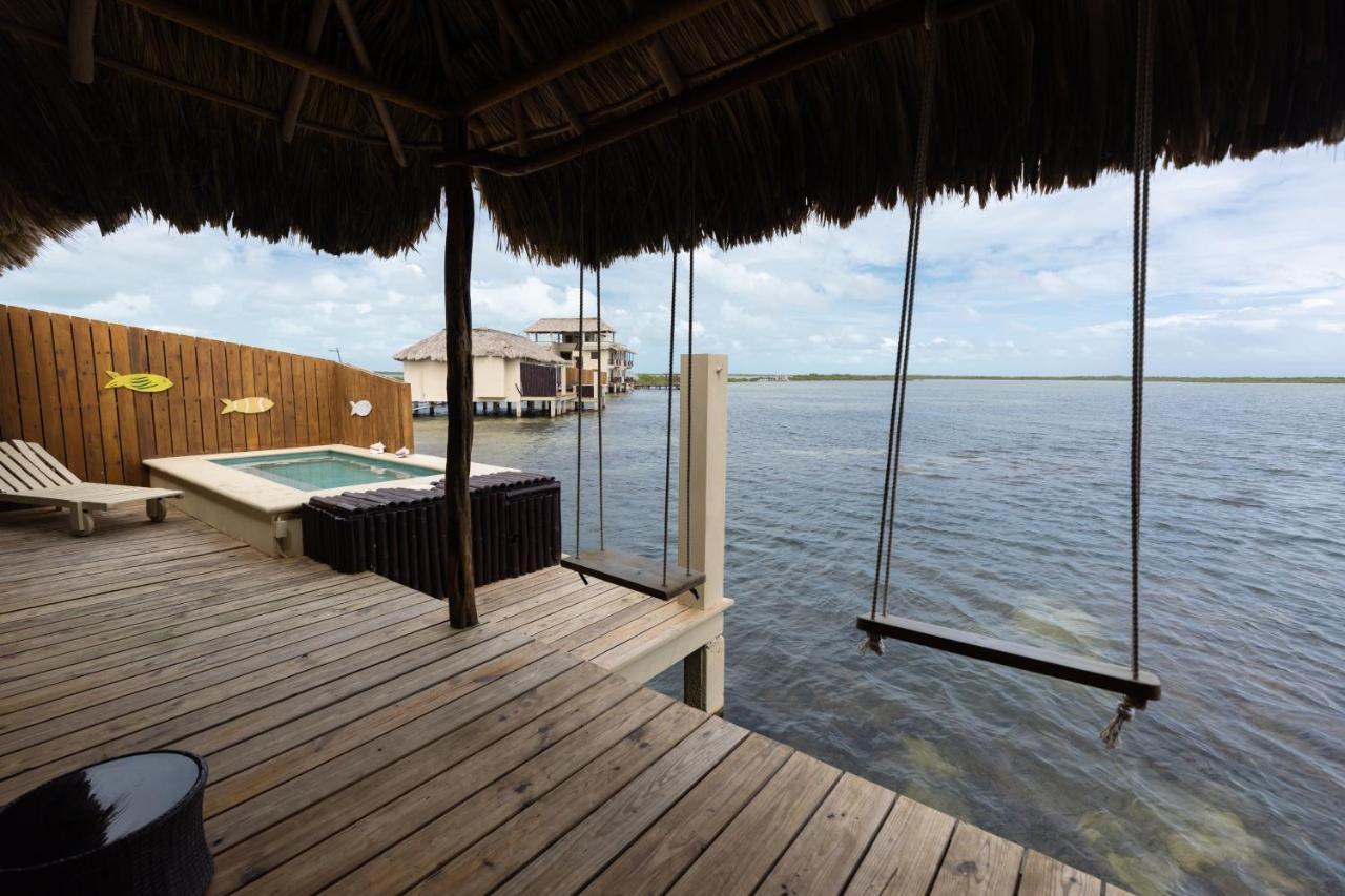 Lina Point Belize Overwater Hotel 2*