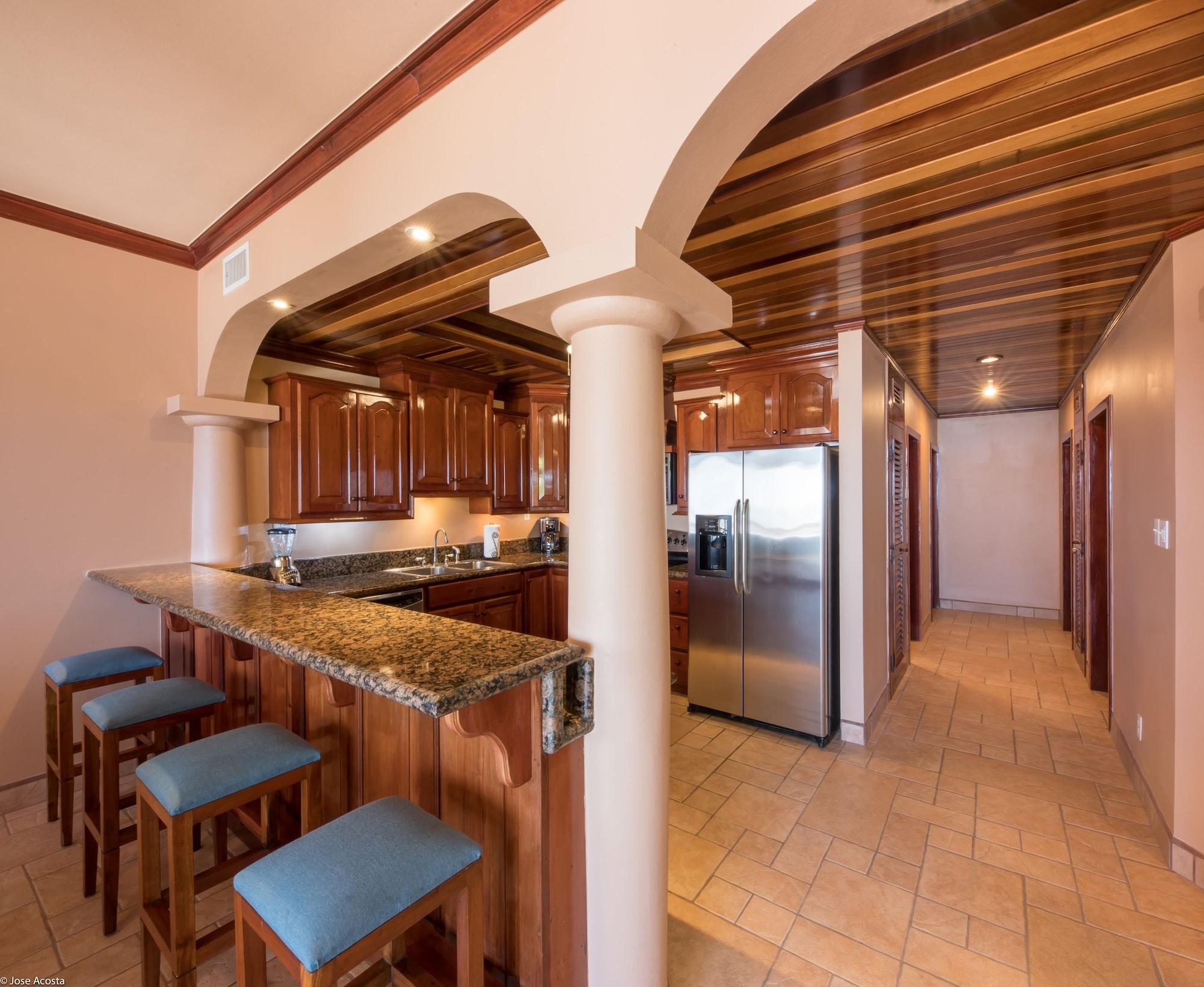 Coco Resort 4*
