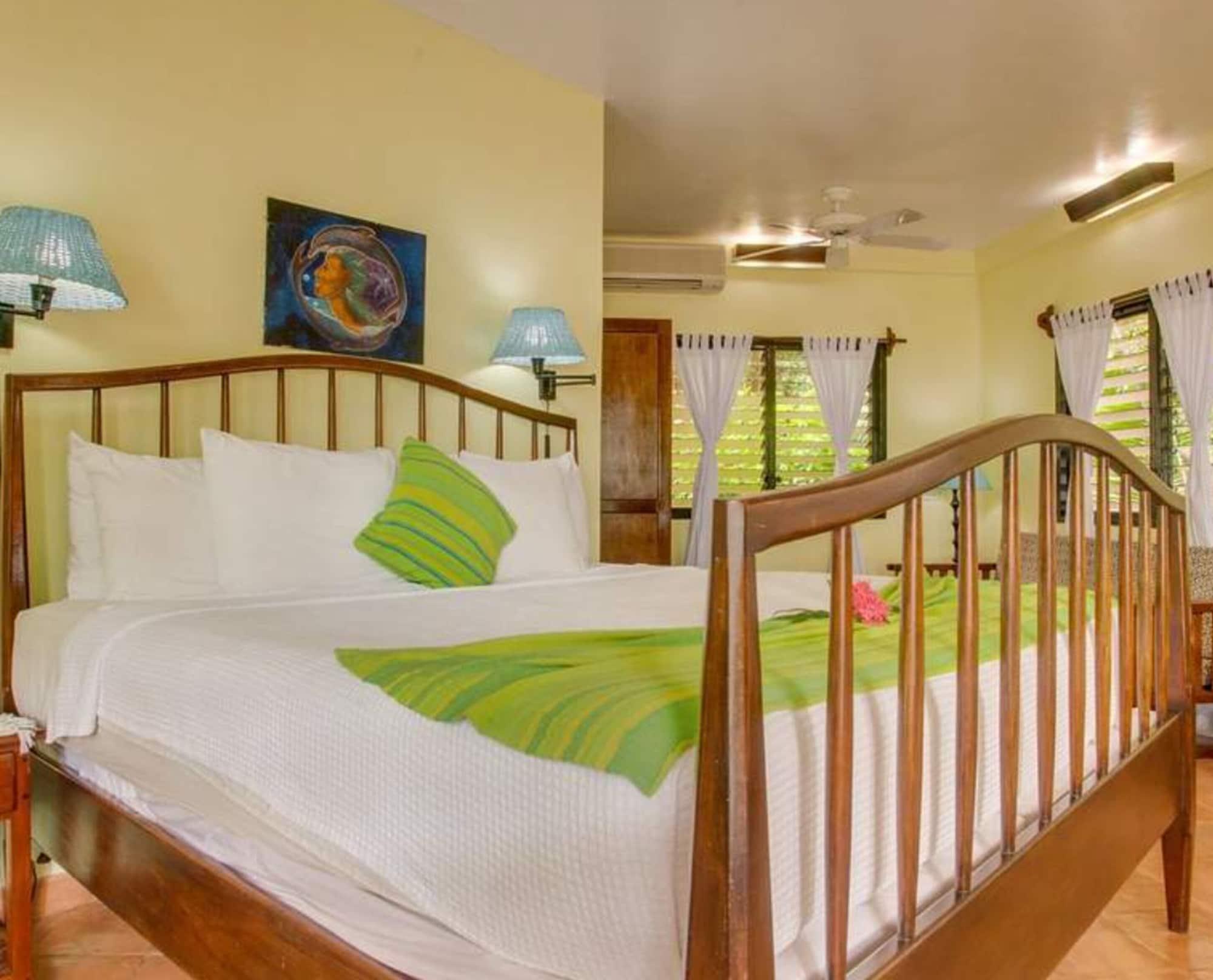 Robert's Grove Resort