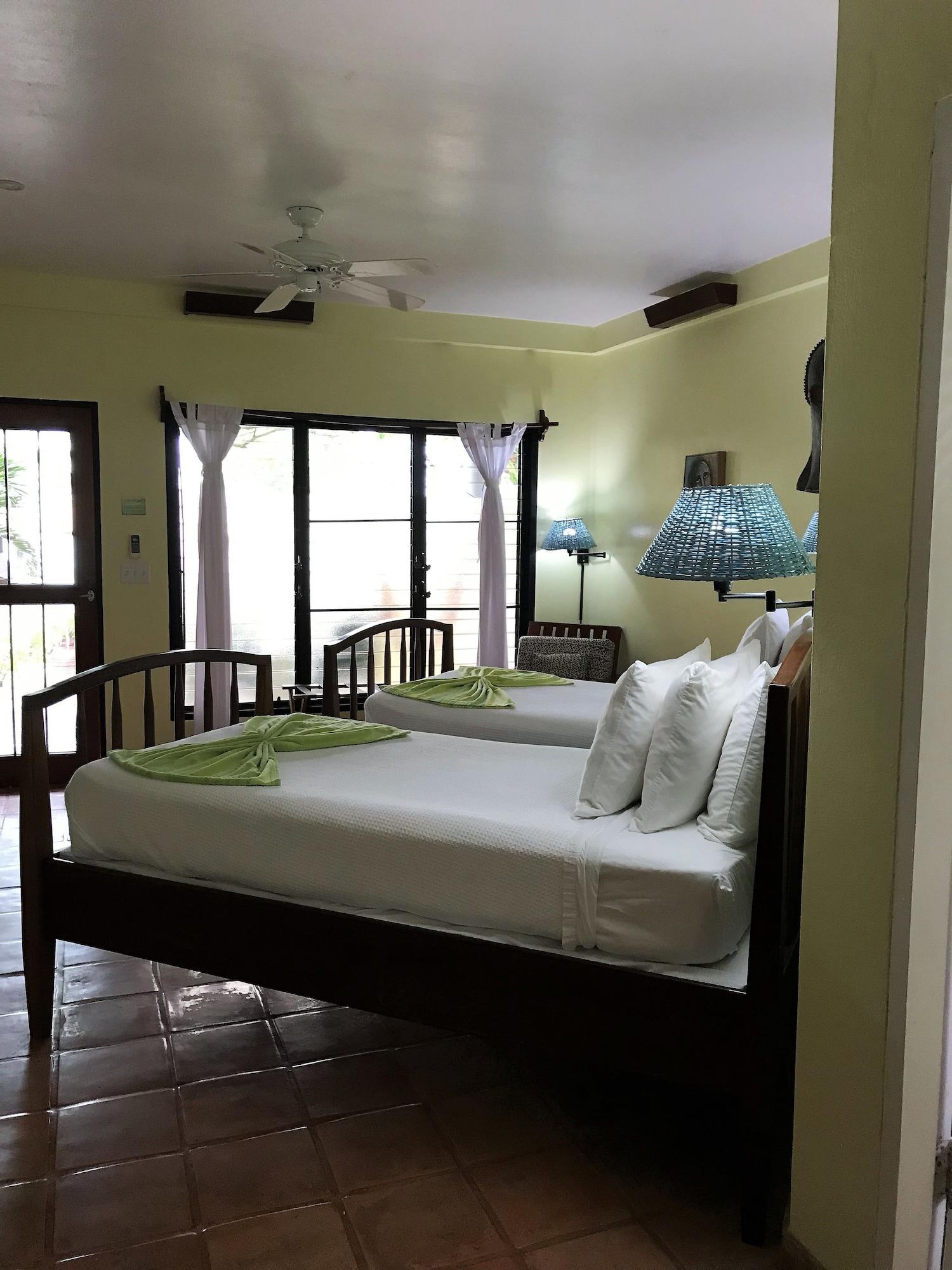 Robert's Grove Resort 5*
