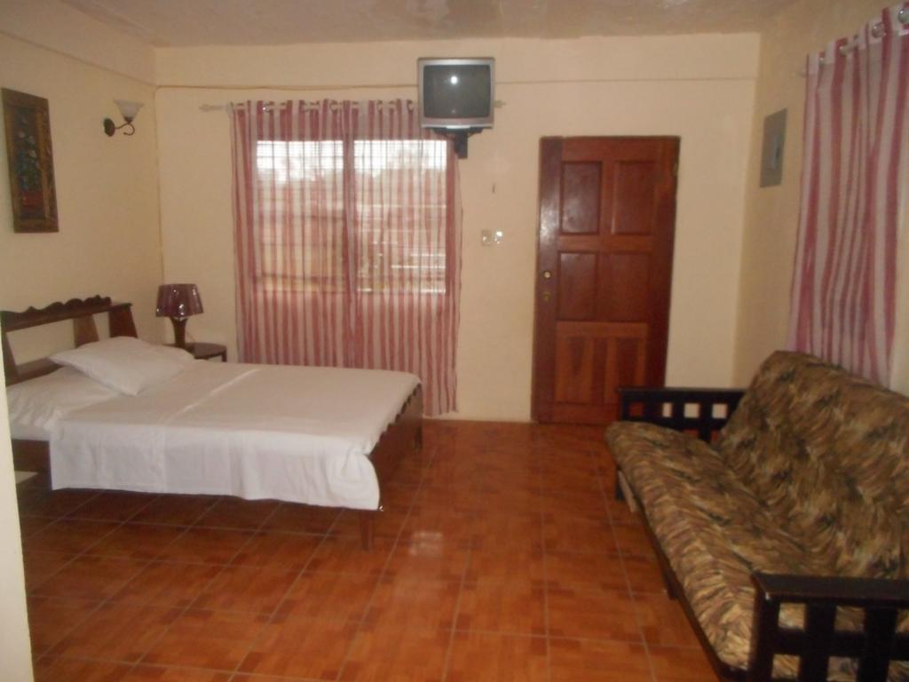 Elizabeth Place Guest house Belize City