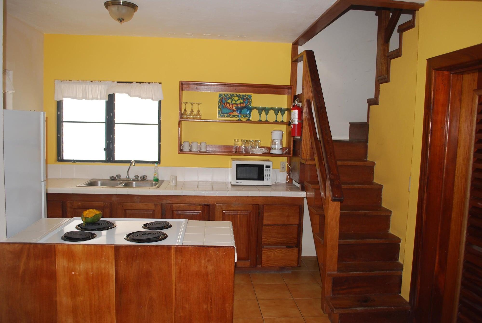 Caribbean 2* San Pedro (Ambergris Caye)