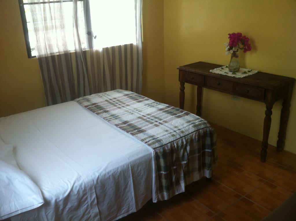 Elizabeth Place * Belize City