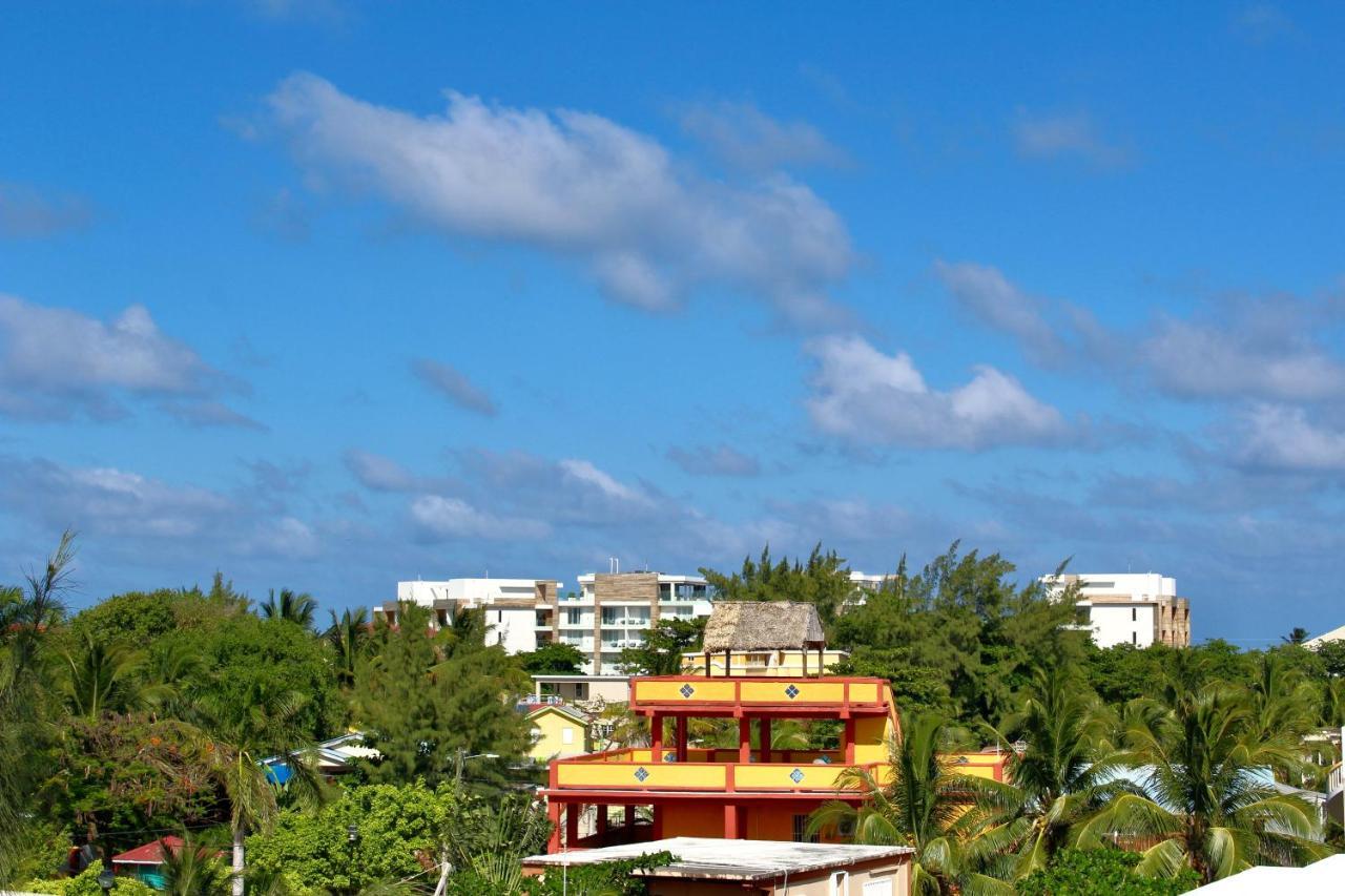 San Pablo * San Pedro (Ambergris Caye)