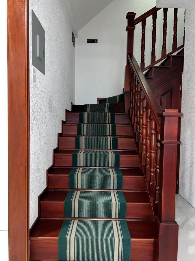 One South Place 3*