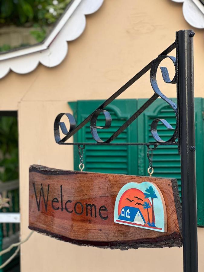 One South Place 3* Belize City
