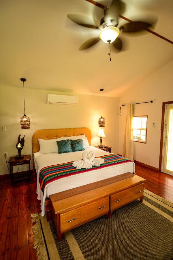 Hotel Kikiwitz Belmopan