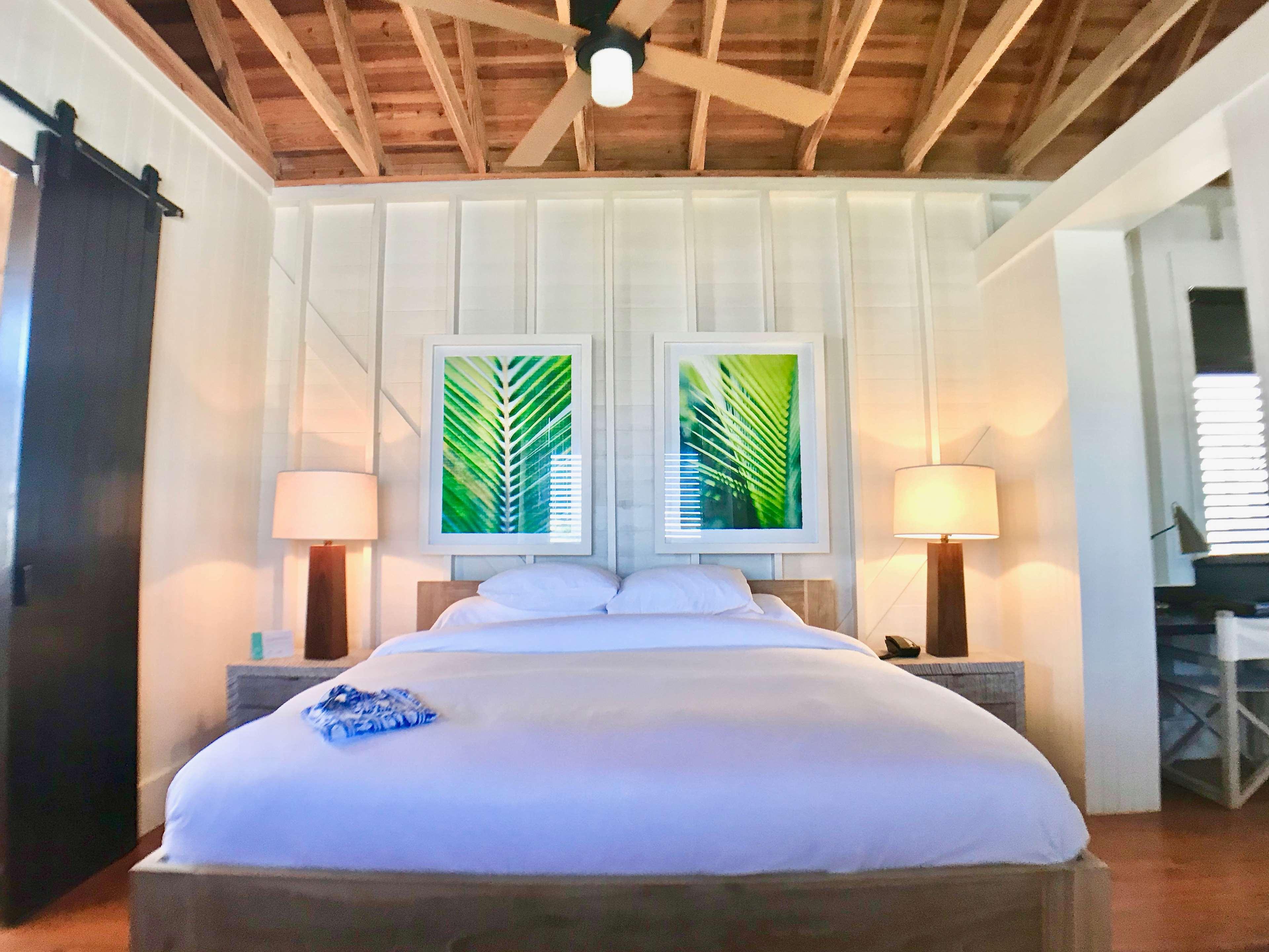 Resort Mahogany Bay And Club, Curio Collection 4*