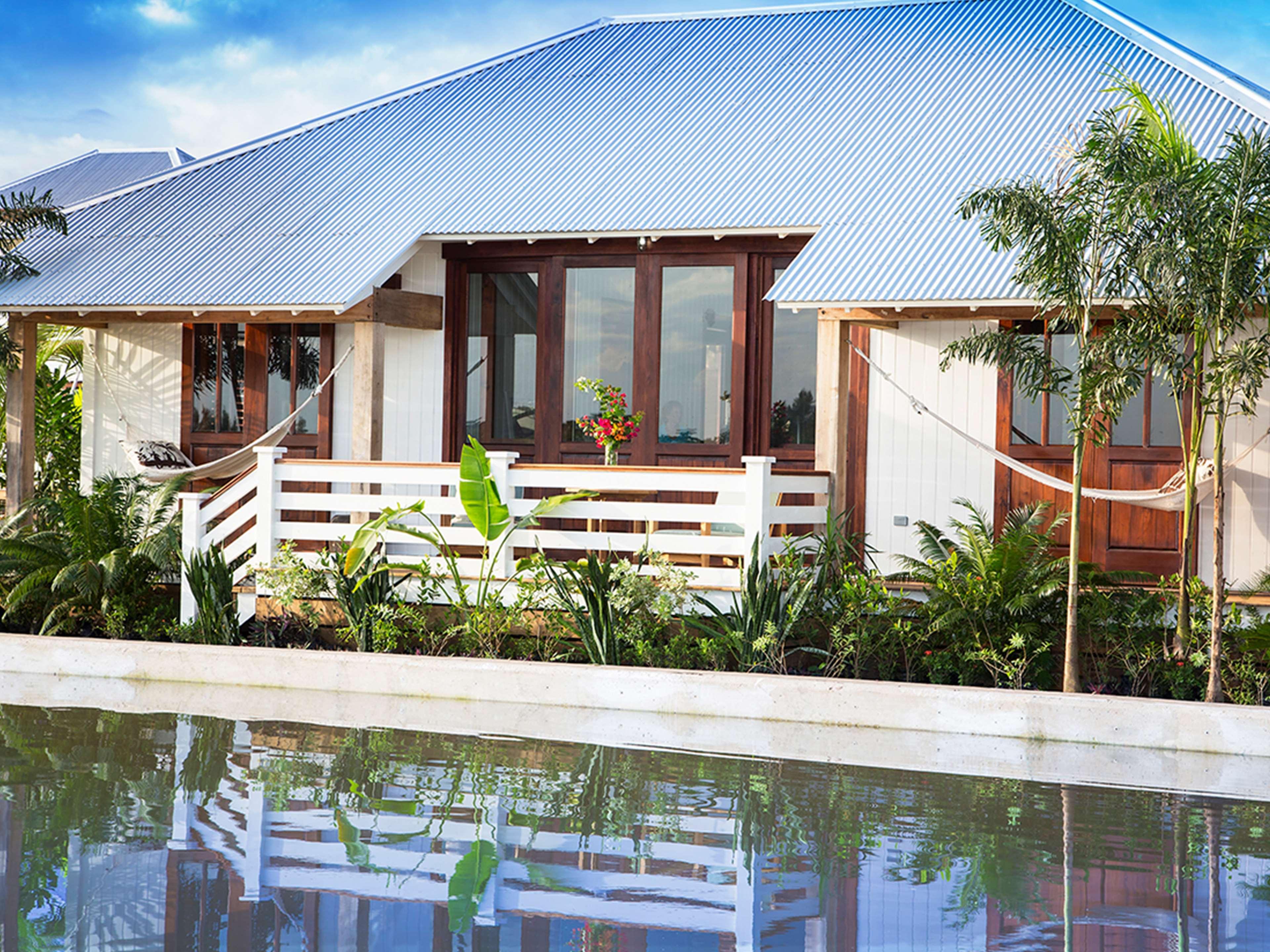 Mahogany Bay And Club, Curio Collection Resort