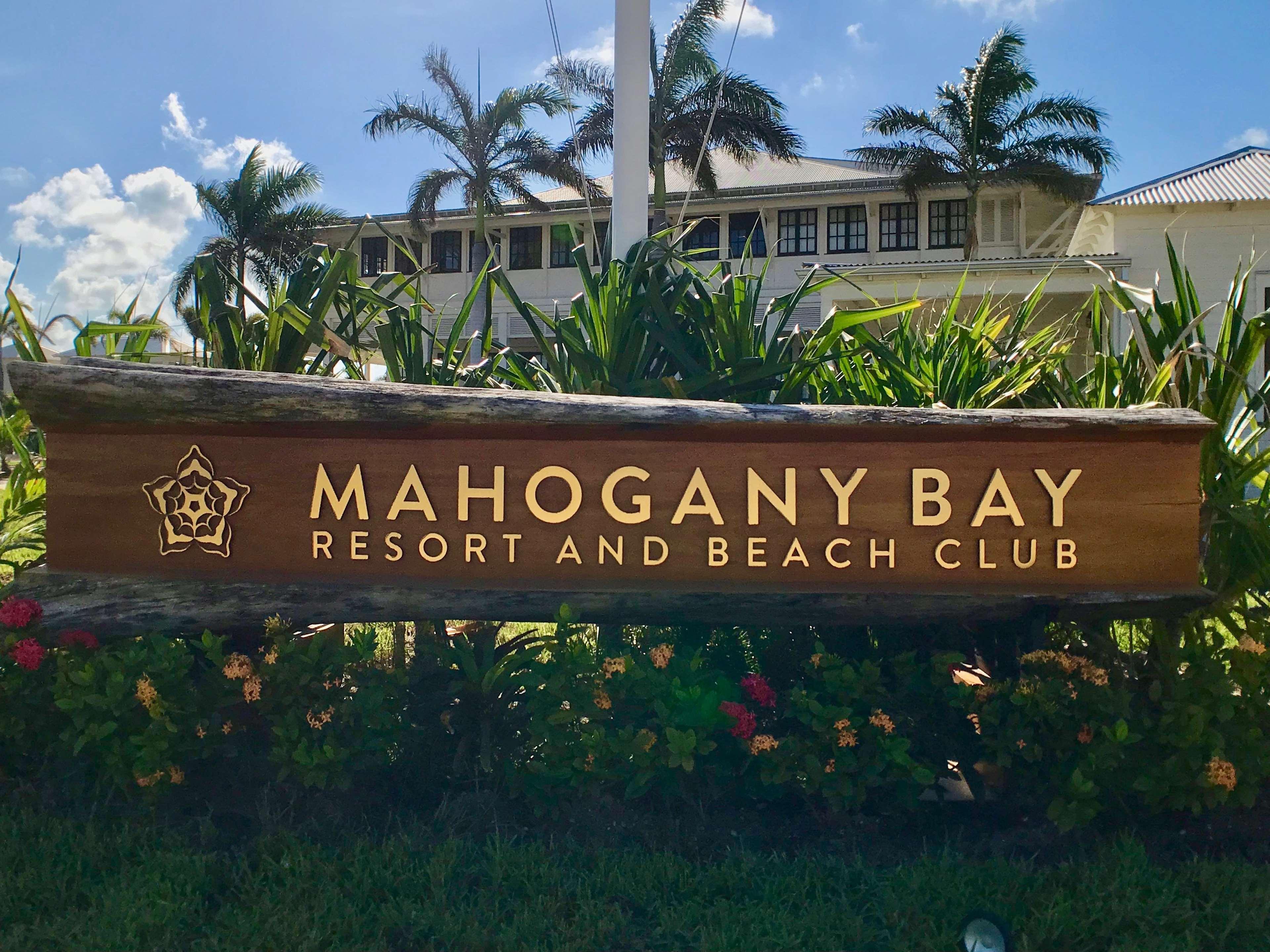 Resort Mahogany Bay And Club, Curio Collection 4*