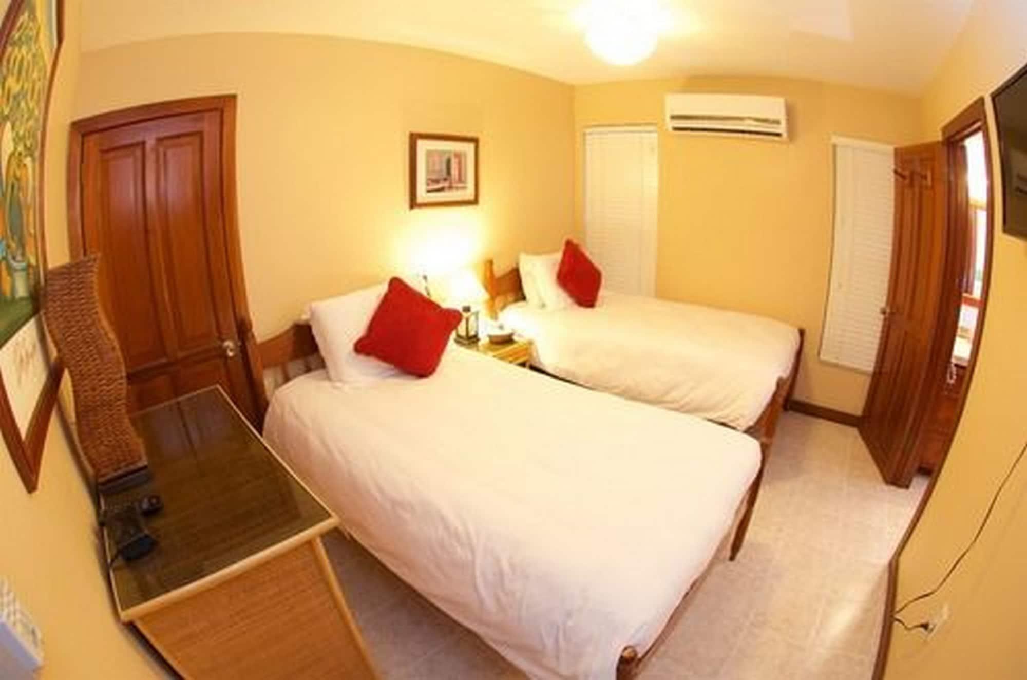 Aparthotel The Palms Oceanfront San Pedro (Ambergris Caye)