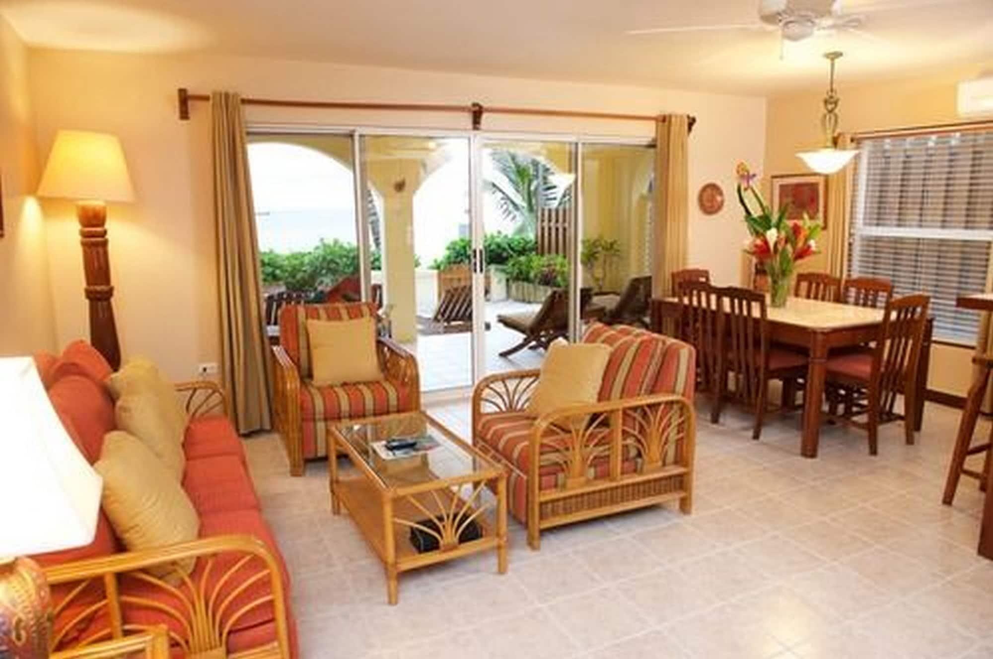 Aparthotel The Palms Oceanfront