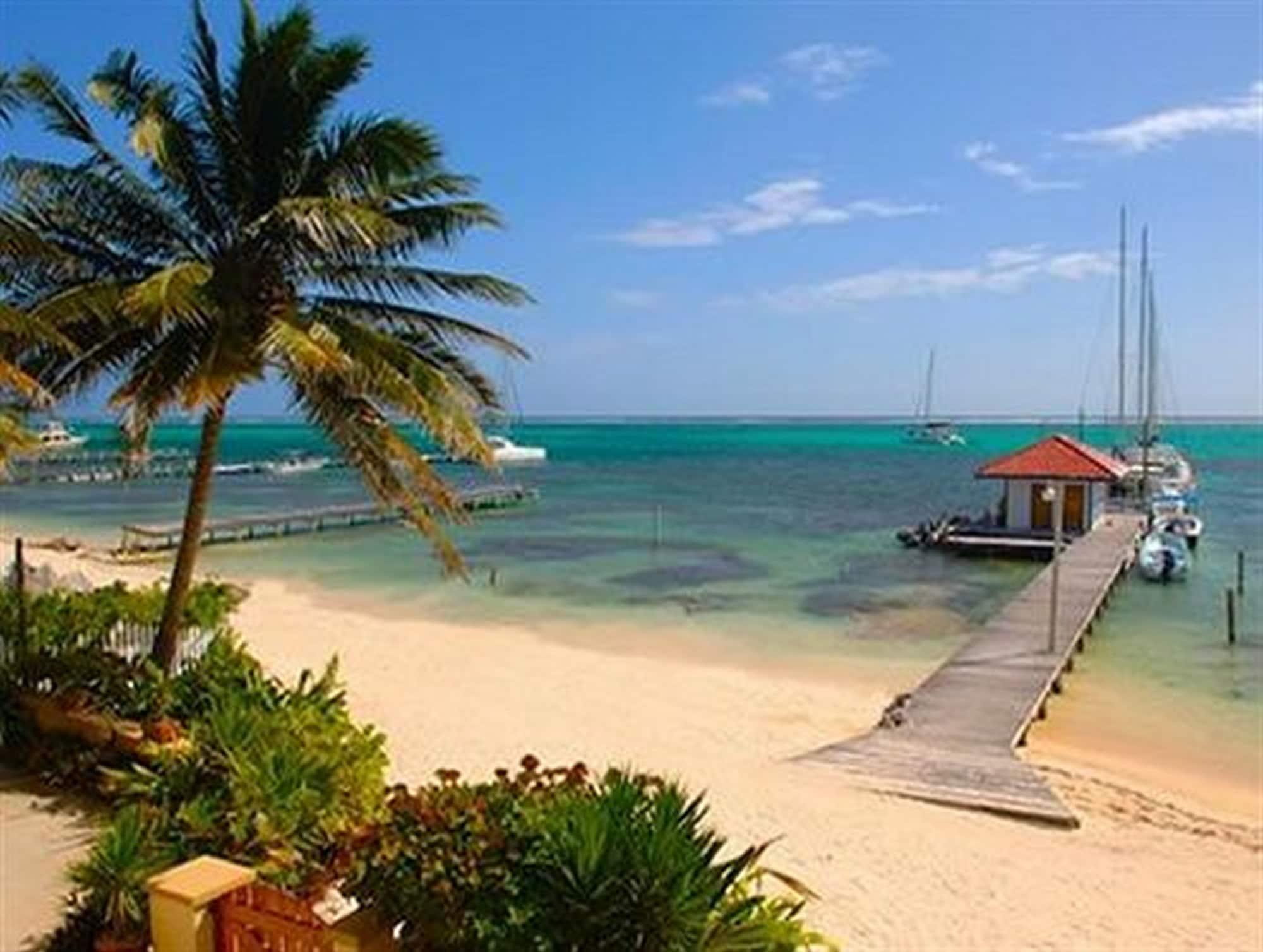 The Palms Oceanfront Aparthotel San Pedro (Ambergris Caye)