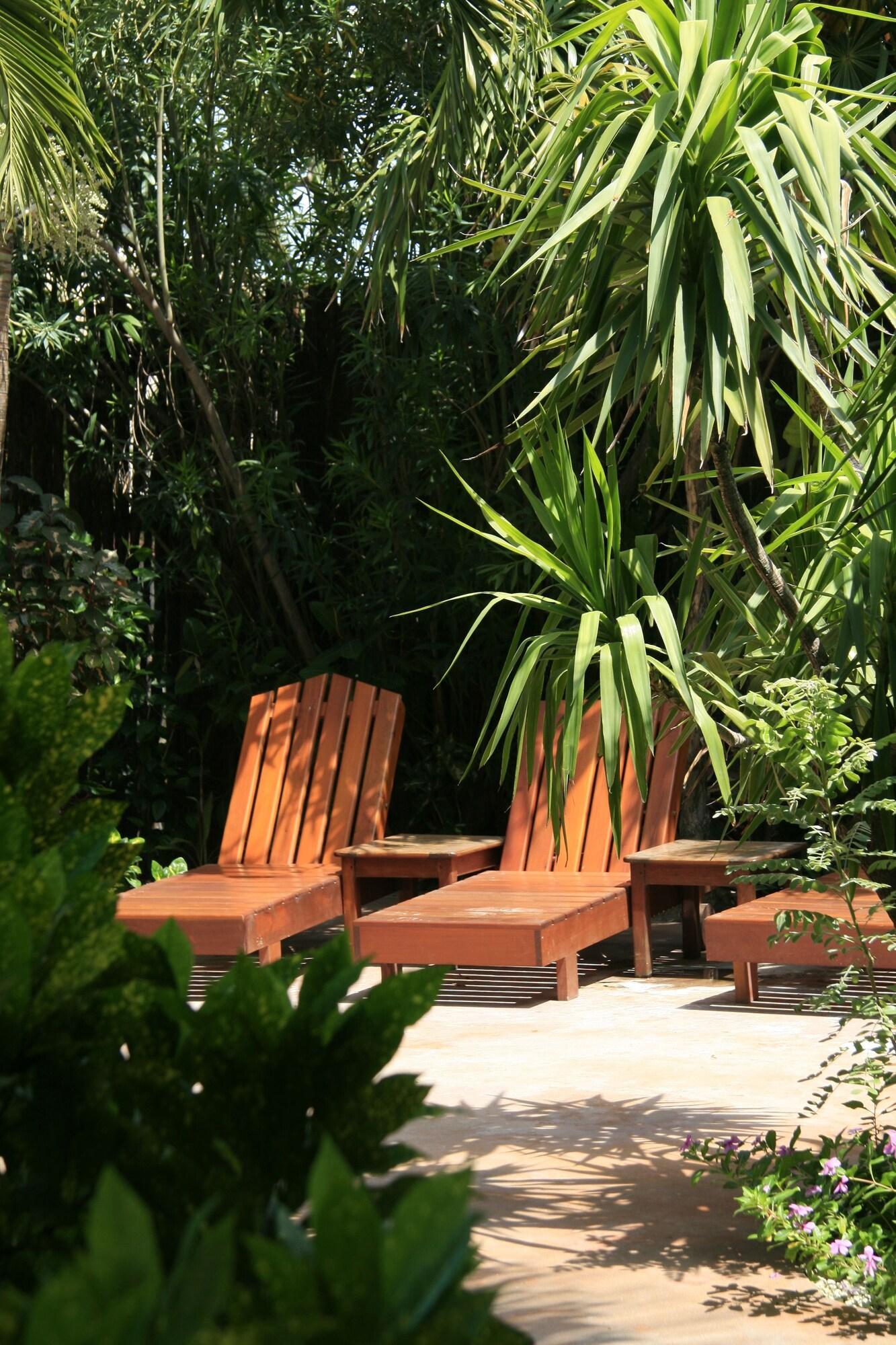 The Palms Oceanfront Aparthotel San Pedro (Ambergris Caye)