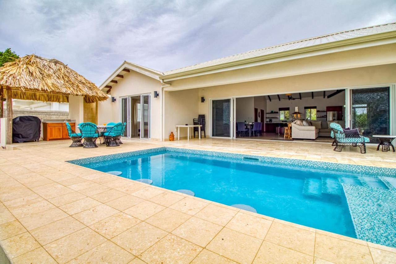 Holiday home Tres Palmas House