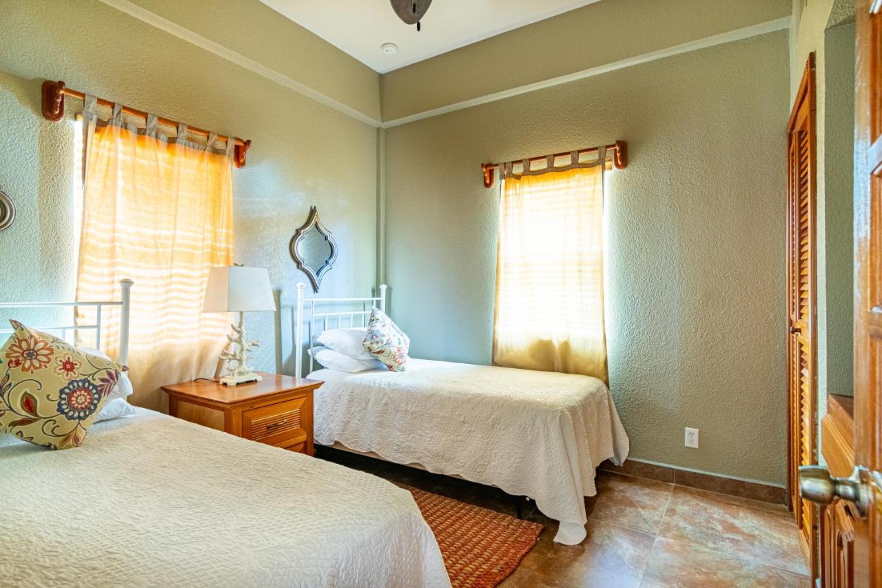 Hotel Lighthouse San Pedro (Ambergris Caye)