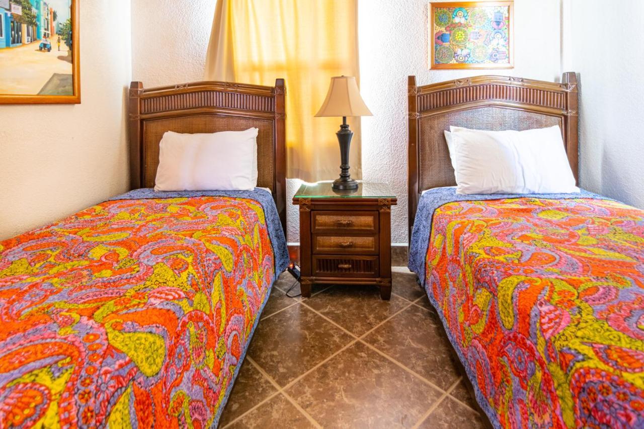 Lighthouse Hotel 3*